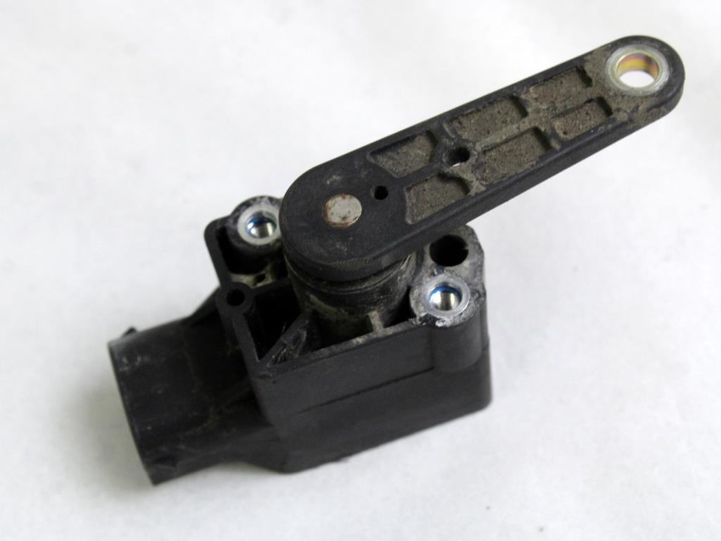 SENZOR IZRAVNAVANJA ZAROMETOV OEM N. A0105427717 ORIGINAL REZERVNI DEL MERCEDES CLASSE SLK R171 (2004 - 2011)BENZINA LETNIK 2004