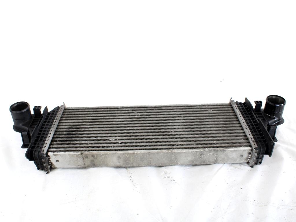 HLADILNIK INTERCOOLER OEM N. A1645001900 ORIGINAL REZERVNI DEL MERCEDES CLASSE ML W164 (2005-2008)DIESEL LETNIK 2006