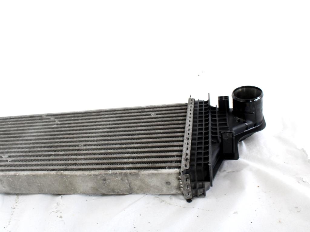 HLADILNIK INTERCOOLER OEM N. A1645001900 ORIGINAL REZERVNI DEL MERCEDES CLASSE ML W164 (2005-2008)DIESEL LETNIK 2006