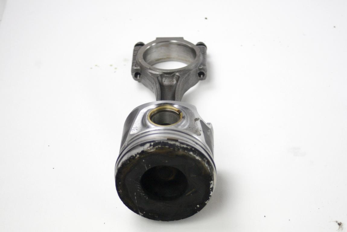 BAT ROCICNE GREDI/ OEM N. 038198401F ORIGINAL REZERVNI DEL AUDI A4 B7 8EC 8ED 8HE BER/SW/CABRIO (2004 - 2007) DIESEL LETNIK 2005
