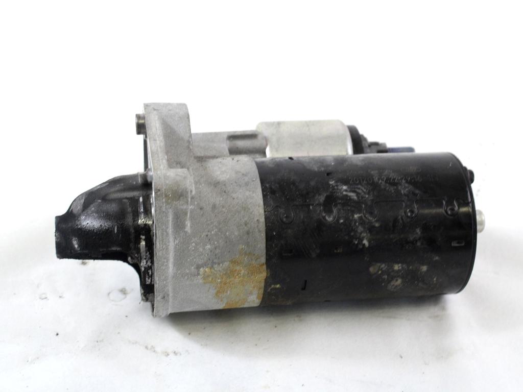 ZAGANJAC MOTORJA  OEM N. 51804744 ORIGINAL REZERVNI DEL LANCIA Y YPSILON 312 (dal 2011)BENZINA LETNIK 2012