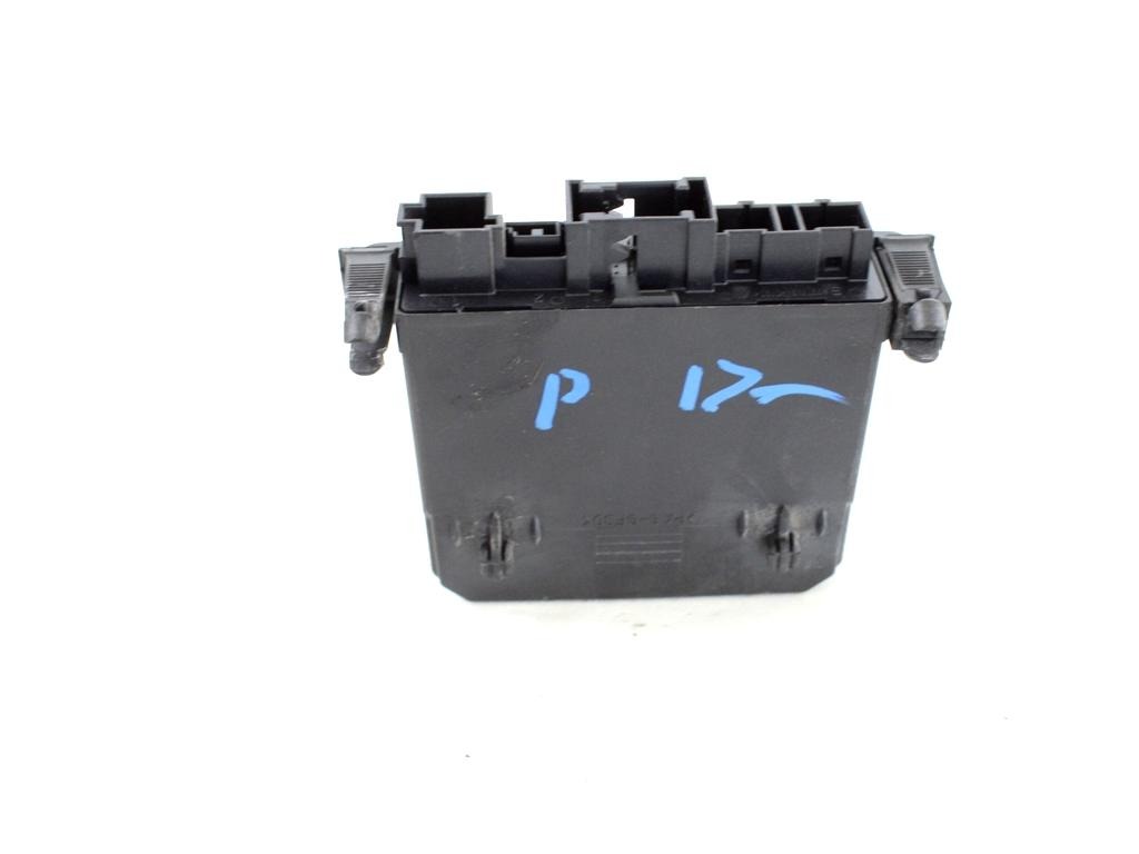 RACUNALNIK VRAT IN STEKEL OEM N. 2038200826 ORIGINAL REZERVNI DEL MERCEDES CLASSE C W203 BER/SW (2000 - 2007) BENZINA LETNIK 2000