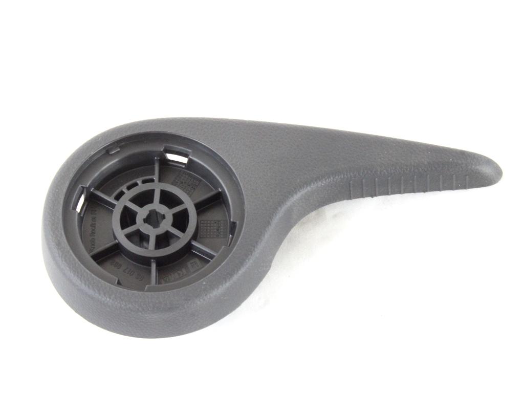 KONZOLE IN SINE SEDEZEV OEM N. 95017984 ORIGINAL REZERVNI DEL CHEVROLET AVEO MK2 T300 (2011 - 2015) DIESEL LETNIK 2012