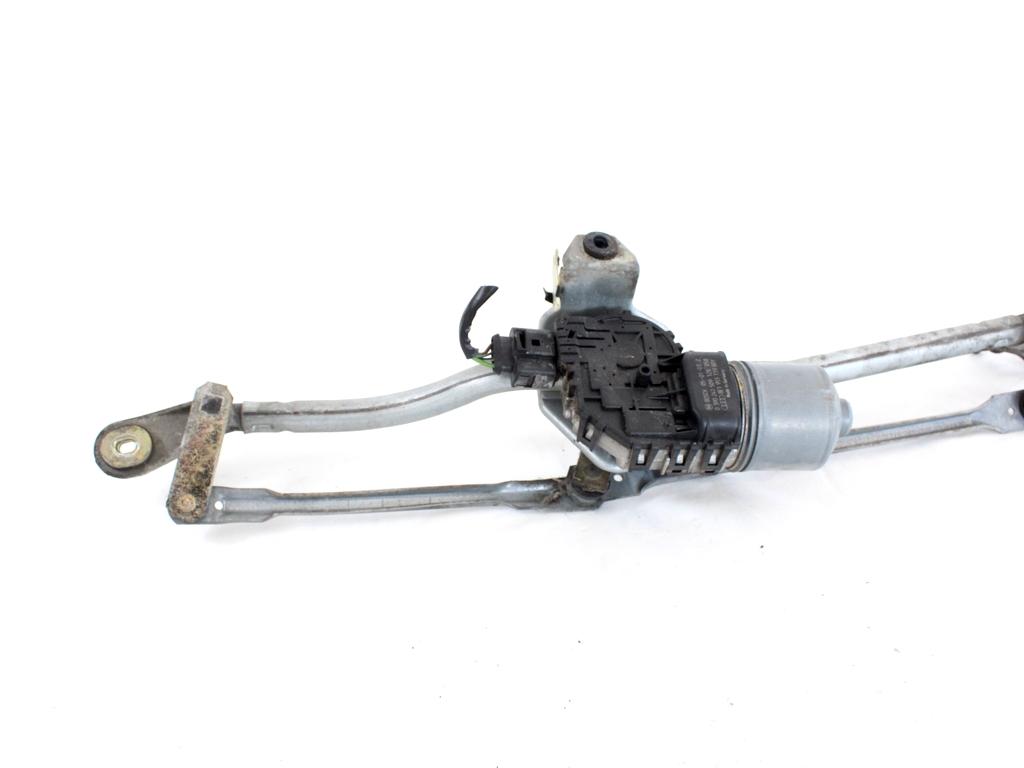 MOTORCEK PREDNJIH BRISALCEV OEM N. 8E1955119 ORIGINAL REZERVNI DEL AUDI A4 B7 8EC 8ED 8HE BER/SW/CABRIO (2004 - 2007) DIESEL LETNIK 2005