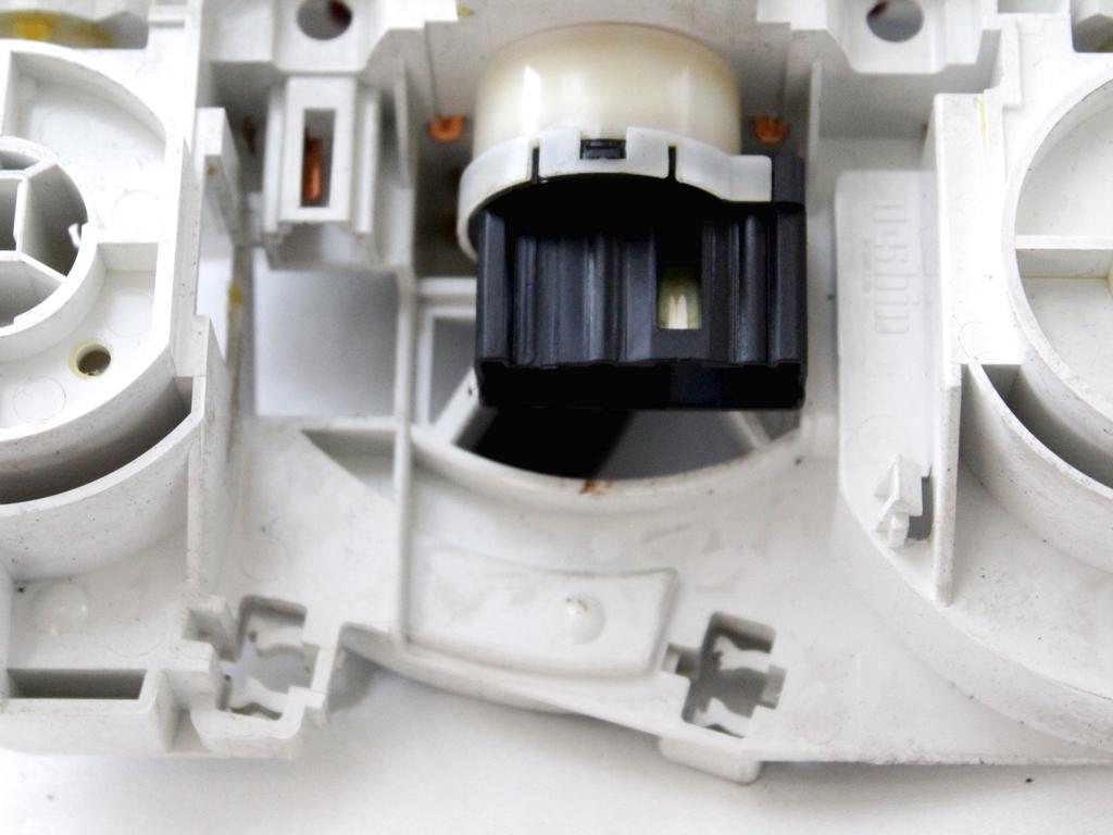 NADZOR KLIMATSKE NAPRAVE OEM N. 79501SAAG01ZA ORIGINAL REZERVNI DEL HONDA JAZZ GD GE3 GE2 MK2 (2002 - 2008) GD1 GD5 GD GE3 GE2 GE GP GG GD6 GD8 BENZINA LETNIK 2005