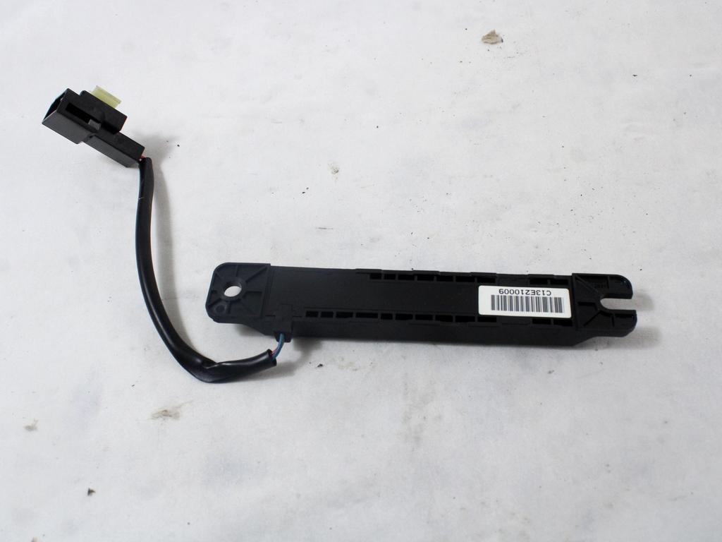 OJACEVALEC / ANTENA OEM N. 95420-2S320 ORIGINAL REZERVNI DEL HYUNDAI IX35 LM EL ELH (2009 - 2015)DIESEL LETNIK 2013