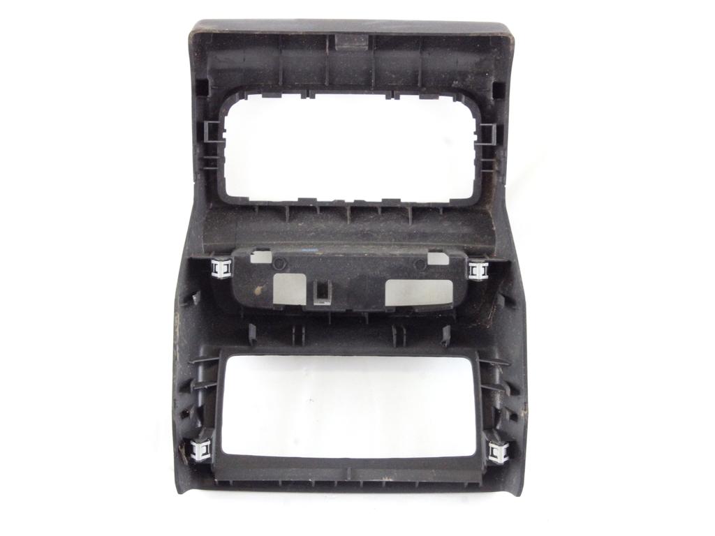 ZADNJI PRIKLJUCEK TUNELA  OEM N. 80A864376A ORIGINAL REZERVNI DEL AUDI Q5 80A R (DAL 2021)DIESEL LETNIK 2021