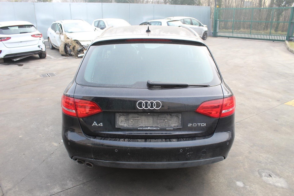 AUDI A4 B8 SW 2.0 D 105KW 6M 5P (2009) RICAMBIO USATO 
