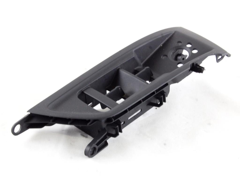 OKRASNE LETVICE VRAT  OEM N. 80B959517A ORIGINAL REZERVNI DEL AUDI Q5 80A R (DAL 2021)DIESEL LETNIK 2021