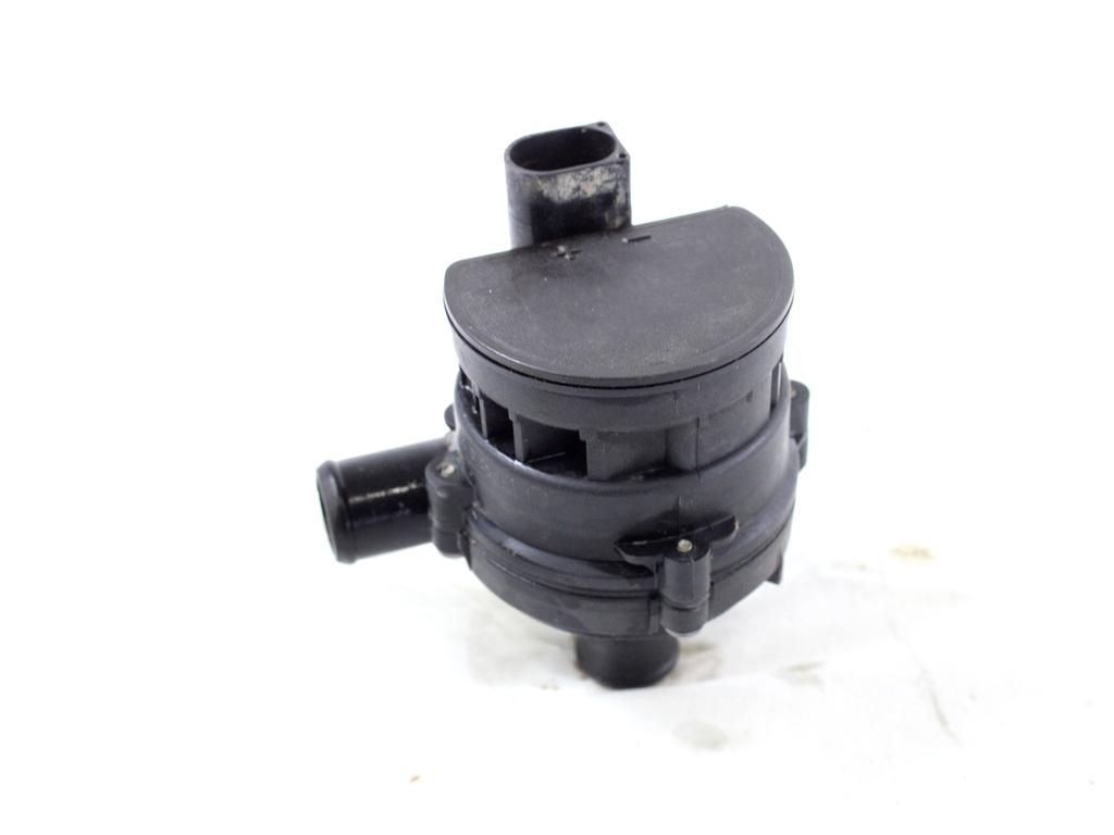 VODNA CRPALKA  OEM N. A2118350364 ORIGINAL REZERVNI DEL MERCEDES CLASSE R W251 (2005 - 2010)DIESEL LETNIK 2007