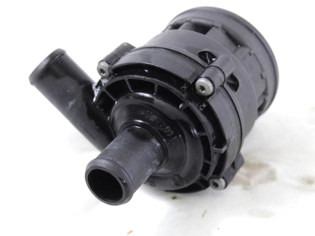 VODNA CRPALKA  OEM N. A2118350364 ORIGINAL REZERVNI DEL MERCEDES CLASSE R W251 (2005 - 2010)DIESEL LETNIK 2007