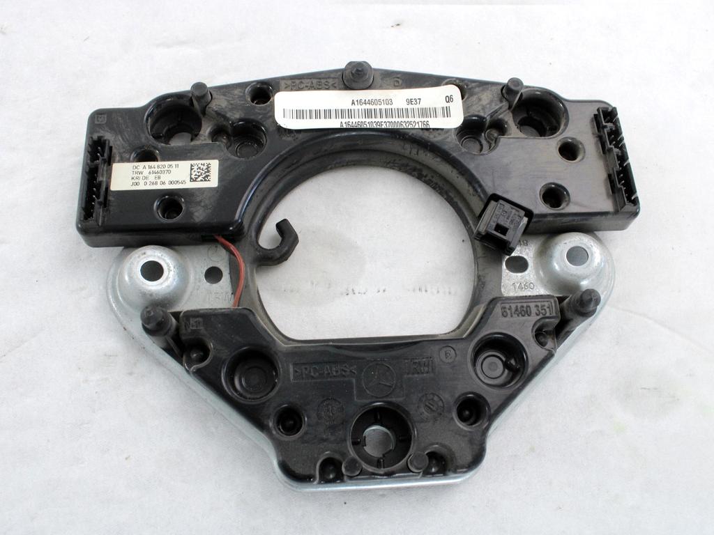 MULTIFUNKCIJSKI VOLAN OEM N. A1648200511 ORIGINAL REZERVNI DEL MERCEDES CLASSE R W251 (2005 - 2010)DIESEL LETNIK 2007