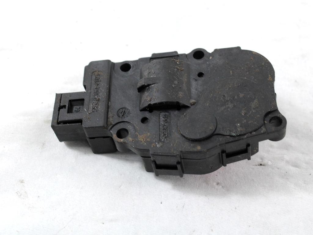 MOTORCEK OGREVANJA OEM N. K9749007 ORIGINAL REZERVNI DEL LAND ROVER RANGE ROVER EVOQUE L538 R (2016 - 2019)DIESEL LETNIK 2017