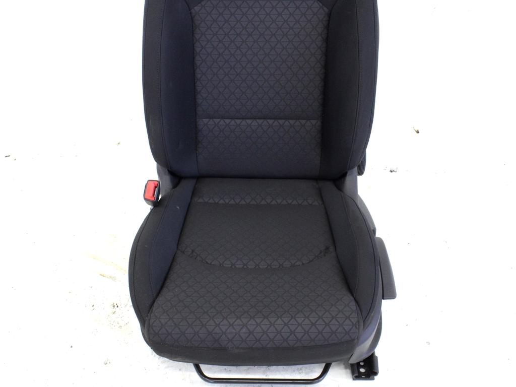 SPREDNJI LEVI SEDEZ BLAGO OEM N. SEASTKICEEDK3MK3BR5P ORIGINAL REZERVNI DEL KIA CEED / SPORTWAGON K3 MK3 (DAL 2018)BENZINA LETNIK 2021