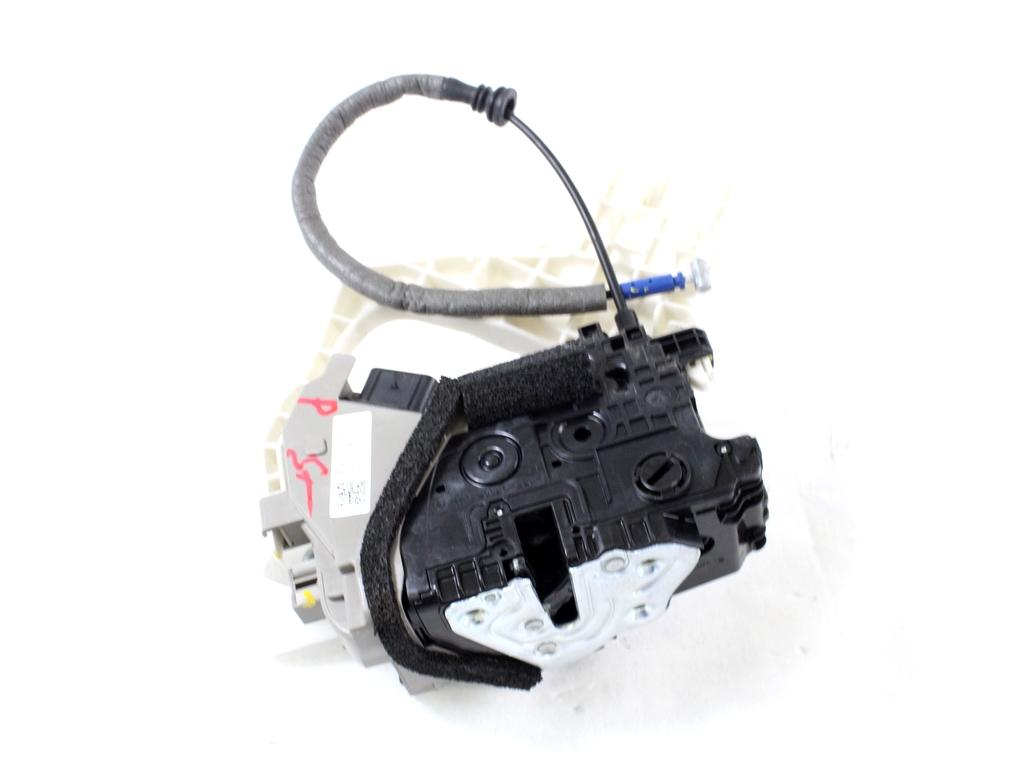 CENTRALNA KLJUCAVNICA ZADJIH LEVIH VRAT OEM N. 81410-J7000 ORIGINAL REZERVNI DEL KIA CEED / SPORTWAGON K3 MK3 (DAL 2018)BENZINA LETNIK 2021