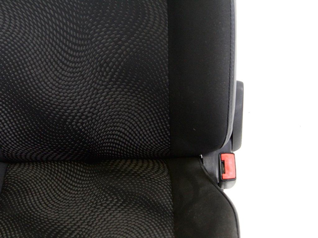 SPREDNJI DESNI SEDE? BLAGO OEM N. SEADTHYI10PAMK1RBR5P ORIGINAL REZERVNI DEL HYUNDAI I10 PA MK1 R (2010- 2013) BENZINA LETNIK 2011