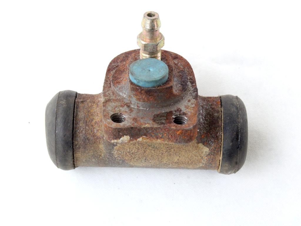 ZUNANJI PROFILI IN LETVE OEM N. 90009591 ORIGINAL REZERVNI DEL OPEL KADETT E (1984 - 1991)BENZINA LETNIK 1985