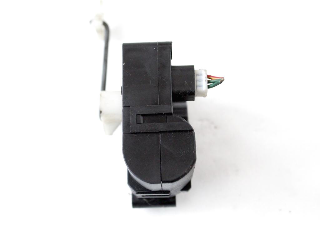 MOTORCEK OGREVANJA OEM N. 113800-2160 ORIGINAL REZERVNI DEL MITSUBISHI PAJERO V60 (2000 - 2007) DIESEL LETNIK 2003