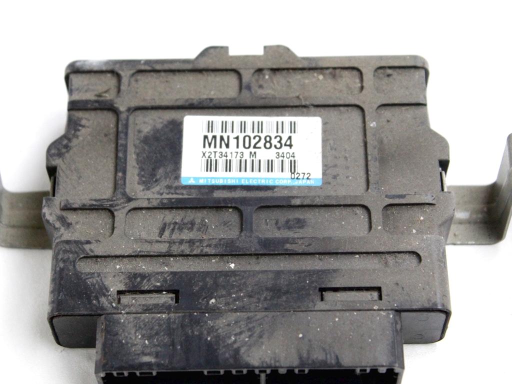 KONTROLA ABS ZAVORE ENOTA  OEM N. MN102834 ORIGINAL REZERVNI DEL MITSUBISHI PAJERO V60 (2000 - 2007) DIESEL LETNIK 2003