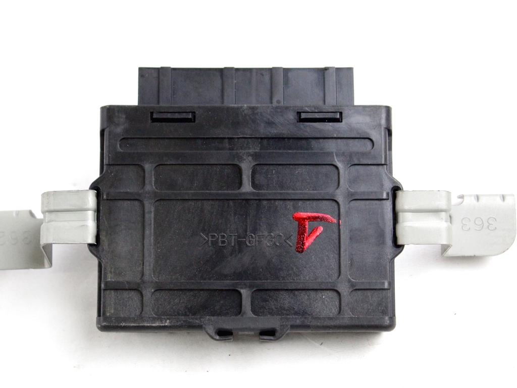 KONTROLA ABS ZAVORE ENOTA  OEM N. MN102834 ORIGINAL REZERVNI DEL MITSUBISHI PAJERO V60 (2000 - 2007) DIESEL LETNIK 2003