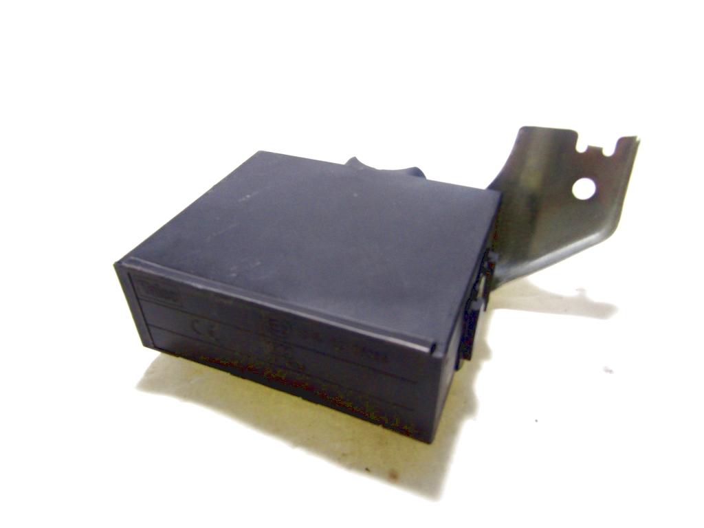 CENTRALNO ZAKLEPANJE OEM N. 89740-0H011 ORIGINAL REZERVNI DEL TOYOTA AYGO B1 R (2009 - 02/2012) BENZINA LETNIK 2011