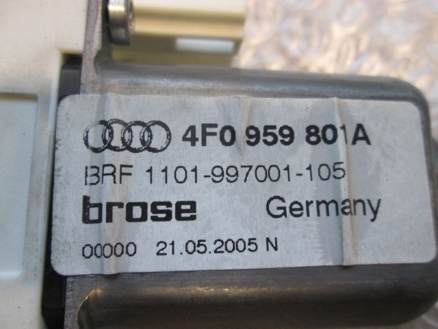 MOTORCEK ELEKTRICNEGA POMIKA ZADNJEGA STEKLA  OEM N. 4F0959801A ORIGINAL REZERVNI DEL AUDI A6 C6 4F2 4FH 4F5 BER/SW/ALLROAD (07/2004 - 10/2008) DIESEL LETNIK 2005