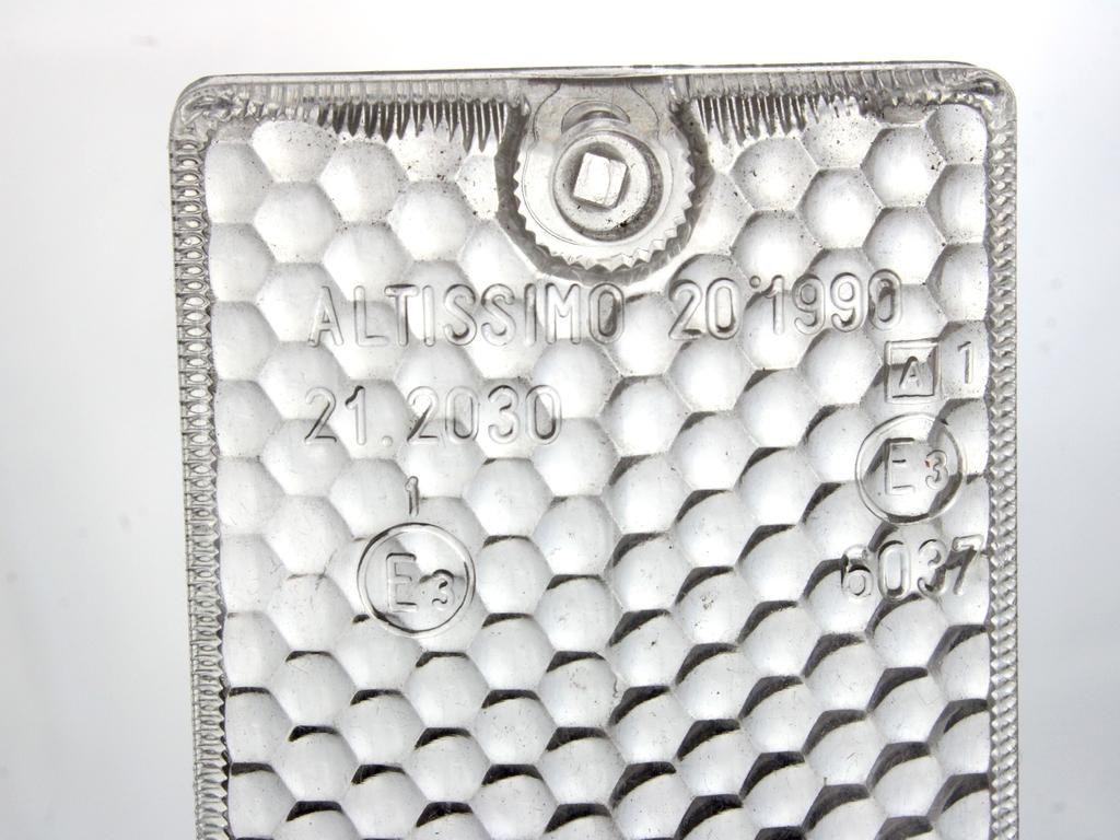 SPREDNJI INDIKATOR OEM N. 201990 ORIGINAL REZERVNI DEL FIAT 124 (1966 - 1974)BENZINA LETNIK 1966