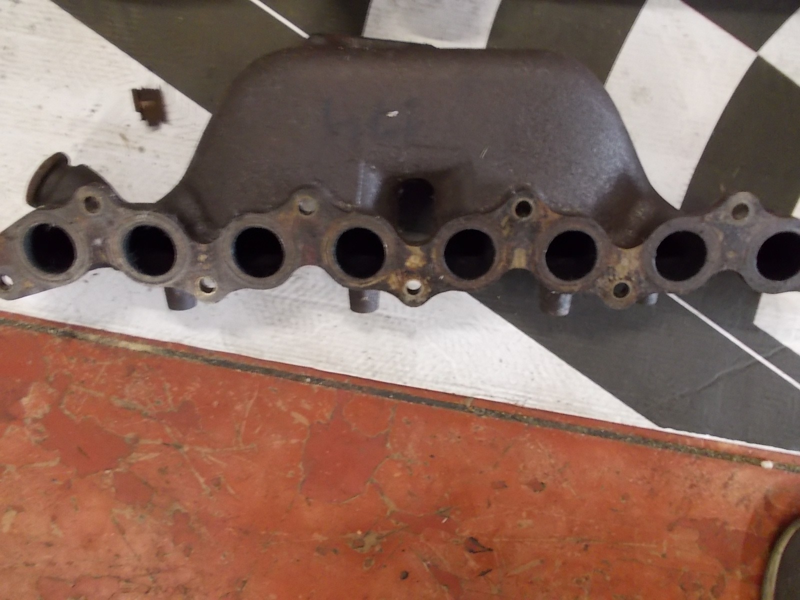 IZPUSNI KOLEKTOR OEM N.  ORIGINAL REZERVNI DEL JEEP CHEROKEE MK3 R KJ (2005 - 2008) DIESEL LETNIK 2005