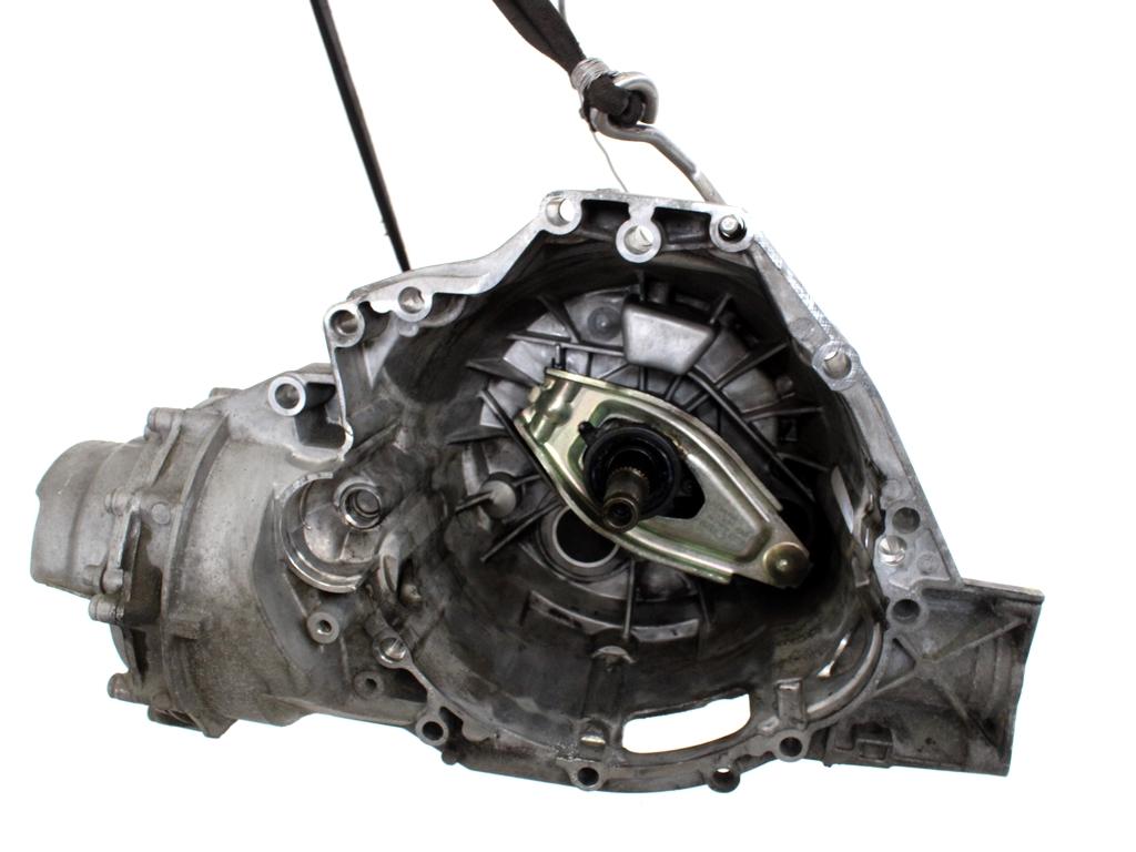 ROCNI MENJALNIK OEM N. 0B1300040F ORIGINAL REZERVNI DEL AUDI A4 B8 8K2 BER/SW/CABRIO (2007 - 11/2015) DIESEL LETNIK 2009