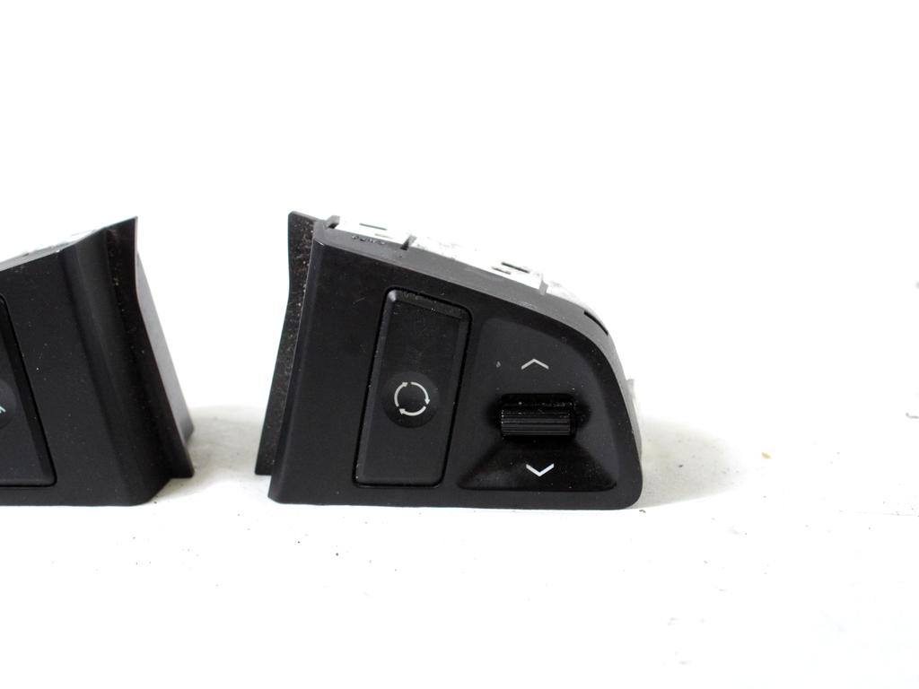 MULTIFUNKCIJSKI VOLAN OEM N. 30901 COMANDI VOLANTE MULTIFUNZIONE ORIGINAL REZERVNI DEL HYUNDAI I20 PB PBT MK1 (2008 - 2012)BENZINA/GPL LETNIK 2010