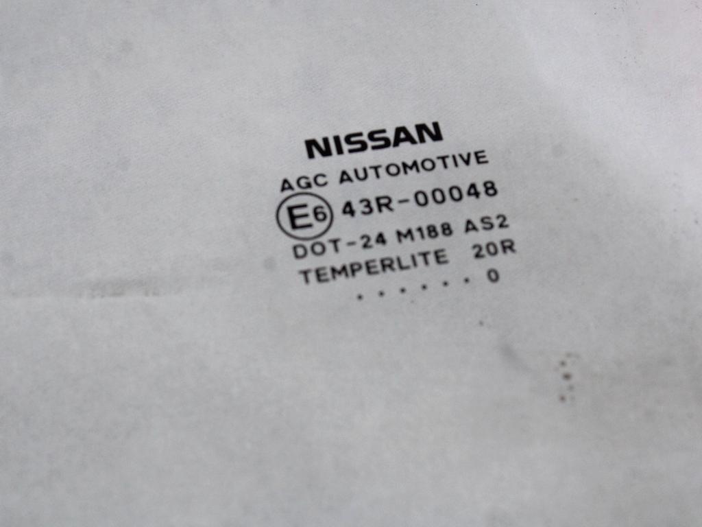 ZADNJA LEVA STEKLO OEM N. 82301JD000 ORIGINAL REZERVNI DEL NISSAN QASHQAI J10E (03/2010 - 2013) DIESEL LETNIK 2010