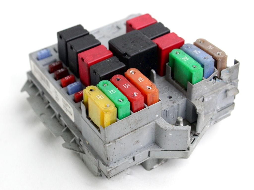 VAROVALKE/RELE' OEM N. 51774935 ORIGINAL REZERVNI DEL LANCIA Y YPSILON 843 (2003-2006) DIESEL LETNIK 2006