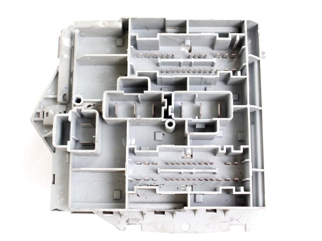 VAROVALKE/RELE' OEM N. 51774935 ORIGINAL REZERVNI DEL LANCIA Y YPSILON 843 (2003-2006) DIESEL LETNIK 2006
