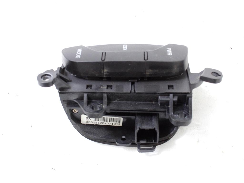 MULTIFUNKCIJSKI VOLAN OEM N. 96628528 ORIGINAL REZERVNI DEL CHEVROLET CAPTIVA MK1 C100 (2006 - 2011) DIESEL LETNIK 2008