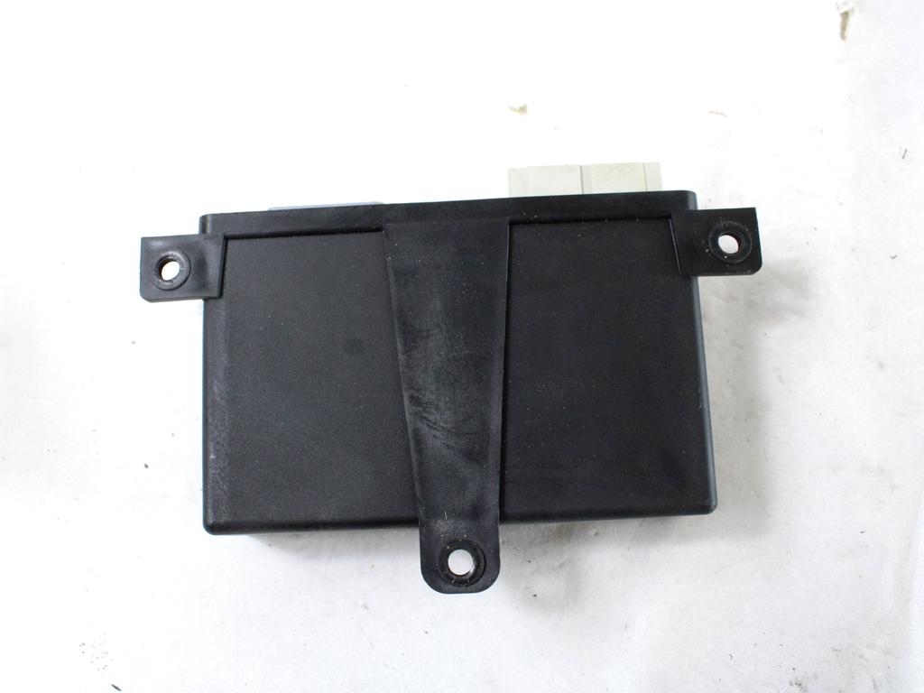 RAZNE KRMILNE ENOTE  OEM N. 8X23-2C496-AD ORIGINAL REZERVNI DEL JAGUAR XF X250 MK1 (2008 - 2011)BENZINA LETNIK 2009