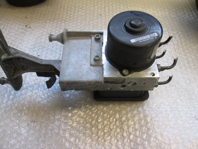 ABS AGREGAT S PUMPO OEM N. 44316212 ORIGINAL REZERVNI DEL MERCEDES CLASSE C W203 BER/SW (2000 - 2007) DIESEL LETNIK 2003