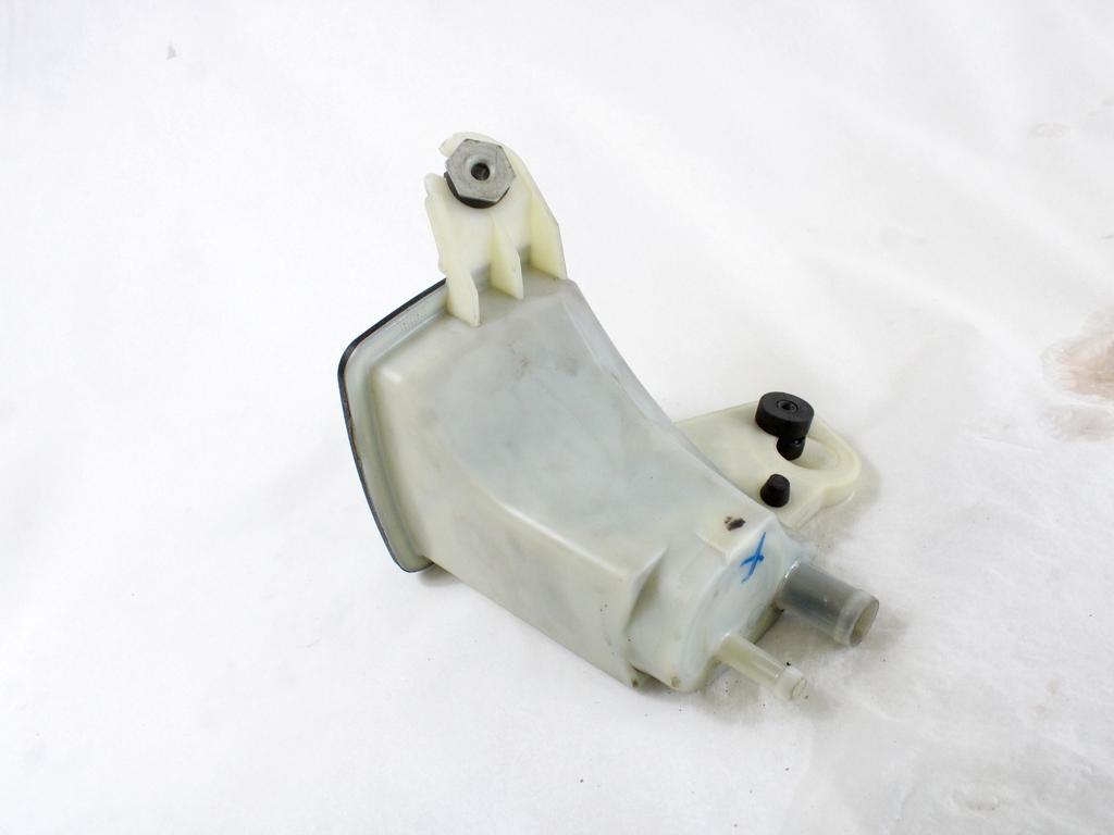 REZERVOAR CRPALKA  SERVO VOLAN OEM N. 4R83-3R700-AC ORIGINAL REZERVNI DEL JAGUAR XF X250 MK1 (2008 - 2011)BENZINA LETNIK 2009