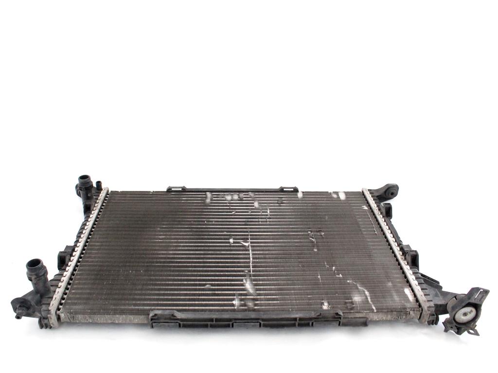 RADIATOR VODE OEM N. 8K0121251R ORIGINAL REZERVNI DEL AUDI Q3 8U (2011 - 2014)DIESEL LETNIK 2014