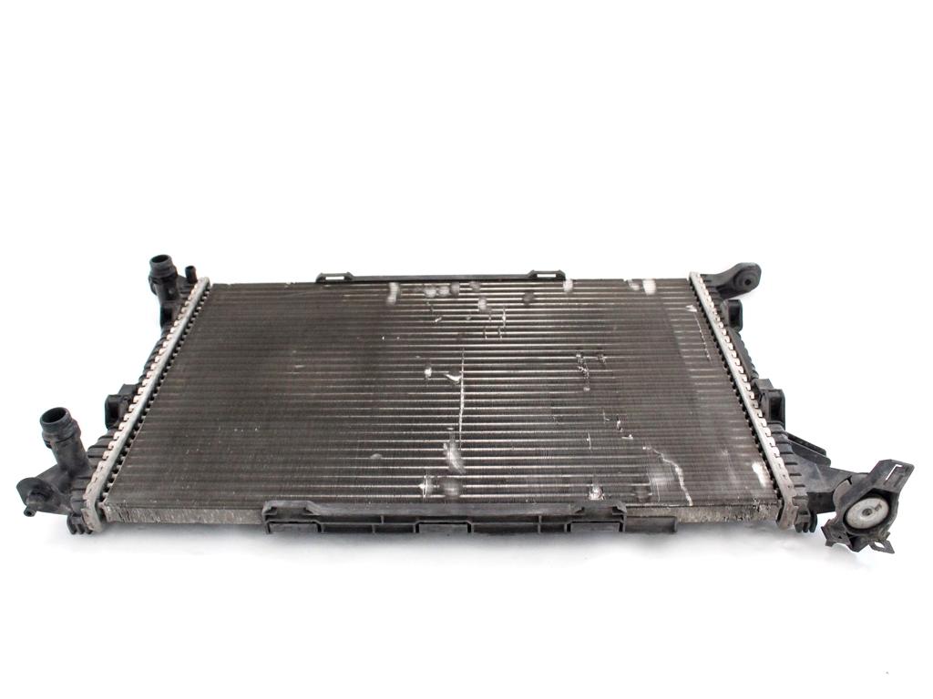 RADIATOR VODE OEM N. 8K0121251R ORIGINAL REZERVNI DEL AUDI Q3 8U (2011 - 2014)DIESEL LETNIK 2014