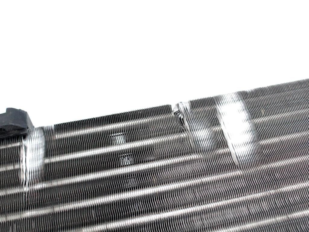 RADIATOR VODE OEM N. 8K0121251R ORIGINAL REZERVNI DEL AUDI Q3 8U (2011 - 2014)DIESEL LETNIK 2014