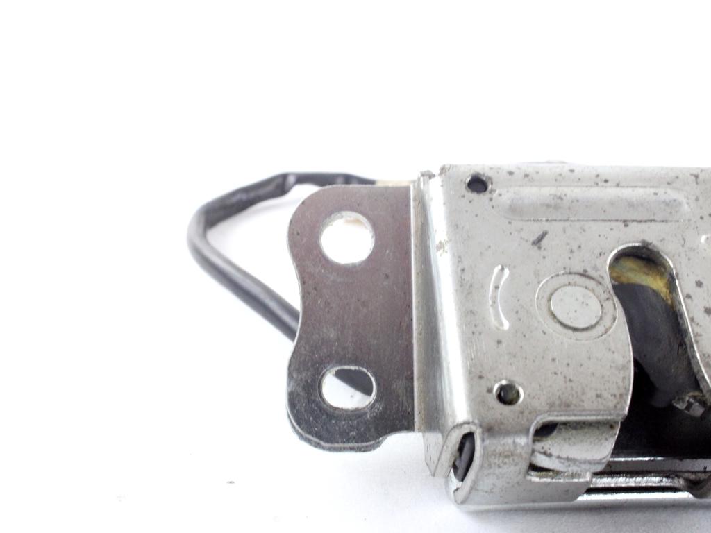 ZAKLEPANJE PRTLJA?NIH VRAT  OEM N. 693500D030 ORIGINAL REZERVNI DEL TOYOTA YARIS P1 MK1 R (2003 - 2005)DIESEL LETNIK 2005