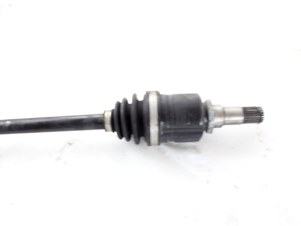 LEVA SPREDNJA POGONSKA GRED  OEM N. 434200D150 ORIGINAL REZERVNI DEL TOYOTA YARIS P1 MK1 R (2003 - 2005)DIESEL LETNIK 2005