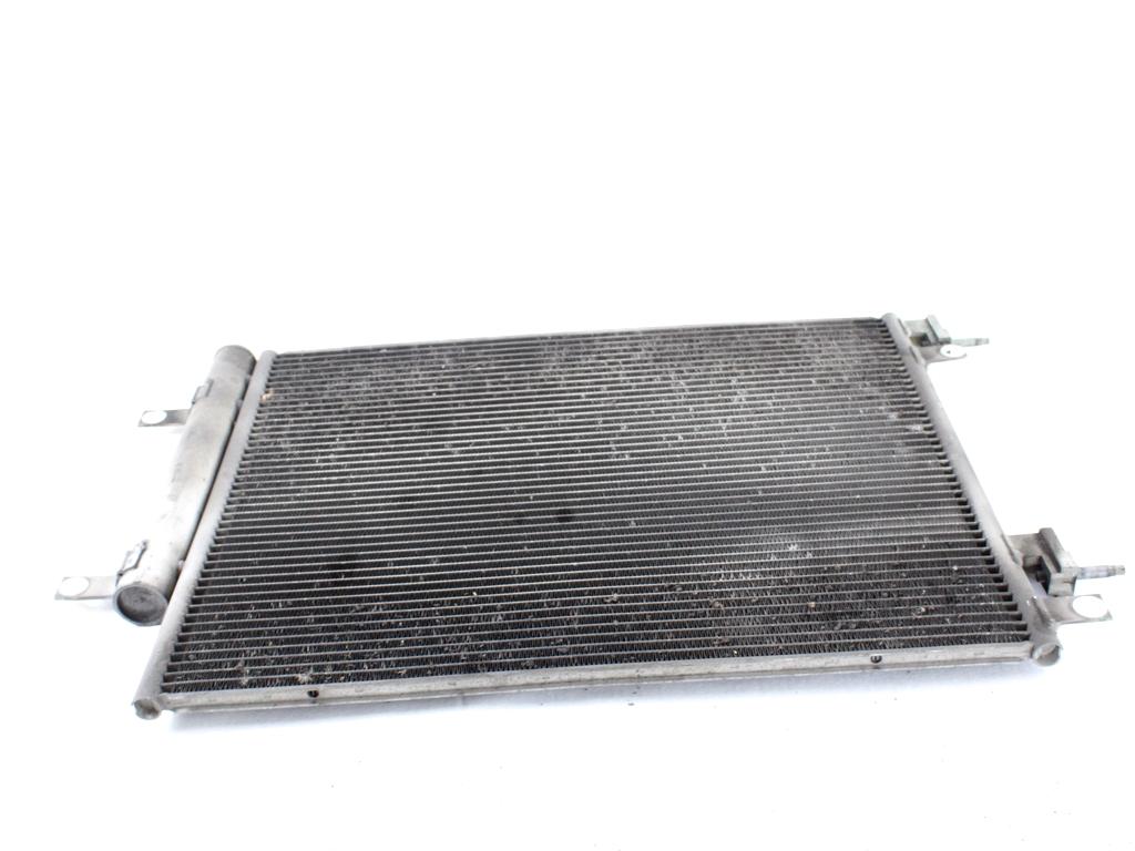 HLADILNIK KLIME OEM N. 95437449 ORIGINAL REZERVNI DEL OPEL KARL C16 (2015 - 2019)BENZINA/GPL LETNIK 2018