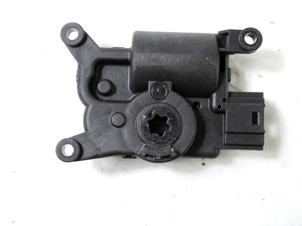 MOTORCEK OGREVANJA OEM N. 2Q0907511C ORIGINAL REZERVNI DEL VOLKSWAGEN POLO AW1 (DAL 2017)BENZINA/METANO LETNIK 2021