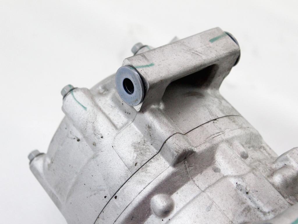 KOMPRESOR KLIME  OEM N. 9840203080 ORIGINAL REZERVNI DEL DS DS4 D41 MK2 (DAL 2021)IBRIDO (ELETRICO-BENZINA) LETNIK 2022