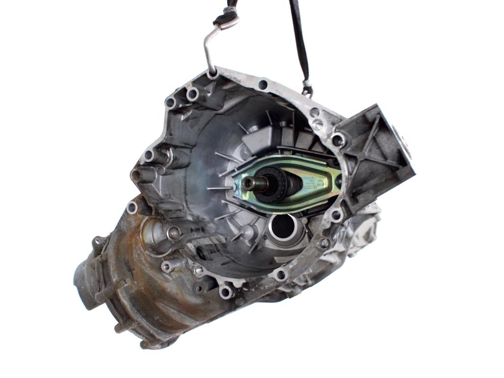 ROCNI MENJALNIK OEM N. 0B1300040F ORIGINAL REZERVNI DEL AUDI A4 B8 8K2 BER/SW/CABRIO (2007 - 11/2015) DIESEL LETNIK 2008