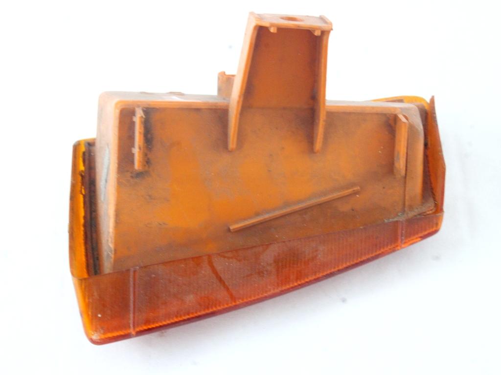 SPREDNJI INDIKATOR OEM N. 90008397 ORIGINAL REZERVNI DEL OPEL KADETT E (1984 - 1991)BENZINA LETNIK 1985