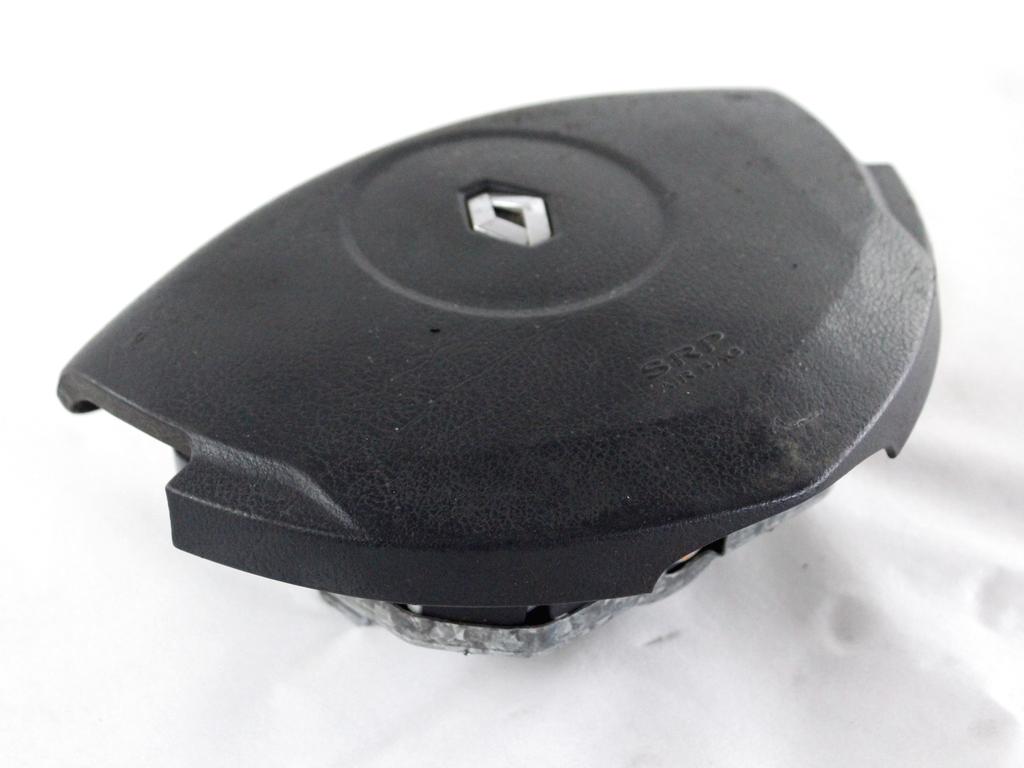 AIRBAG VOLAN OEM N. 8200057780 ORIGINAL REZERVNI DEL RENAULT CLIO BB CB MK2 R / CLIO STORIA (05/2001 - 2012) BENZINA LETNIK 2001