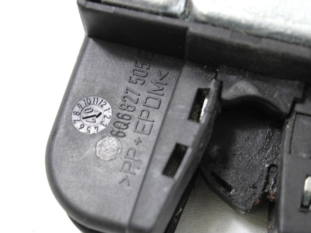 ZAKLEP POKROVA MOTORJA  OEM N. 6Q6827505E ORIGINAL REZERVNI DEL VOLKSWAGEN POLO 9N R (2005 - 10/2009) DIESEL LETNIK 2007