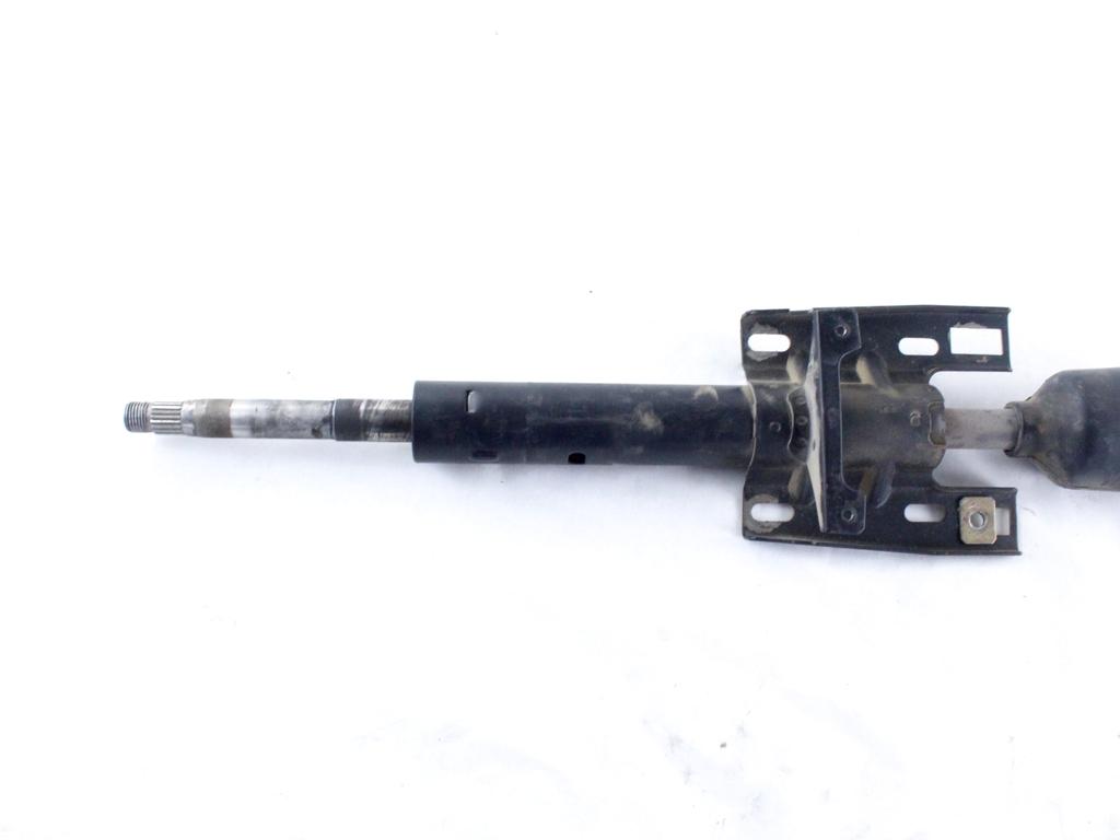 VOLANSKI DROG OEM N. 8585982 ORIGINAL REZERVNI DEL IVECO DAILY MK1 (1978 - 1989)DIESEL LETNIK 1982